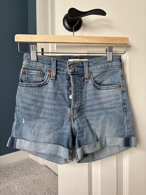 Levi’s Wedgie Shorts